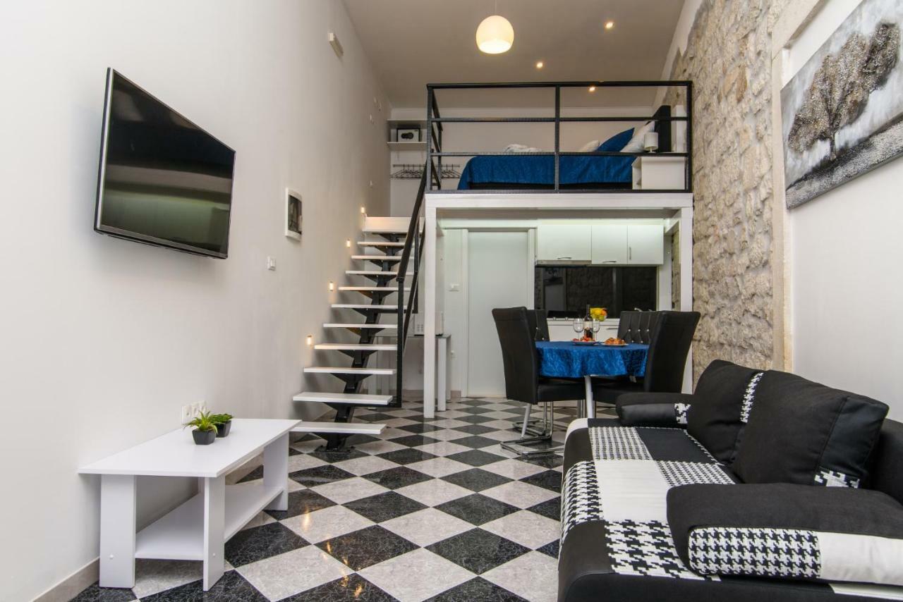 Studio Apartman Rea Трогир Экстерьер фото